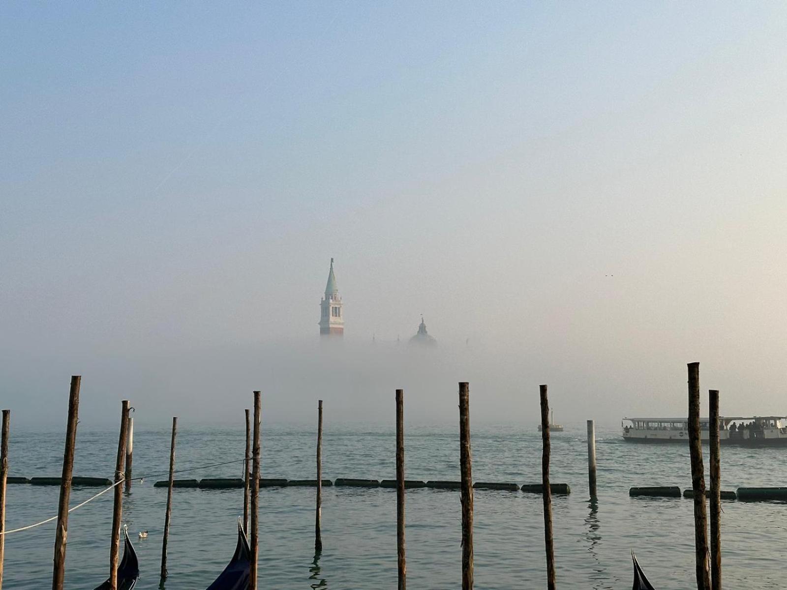 Ca' Delfina Holiday Home Venecia Exterior foto