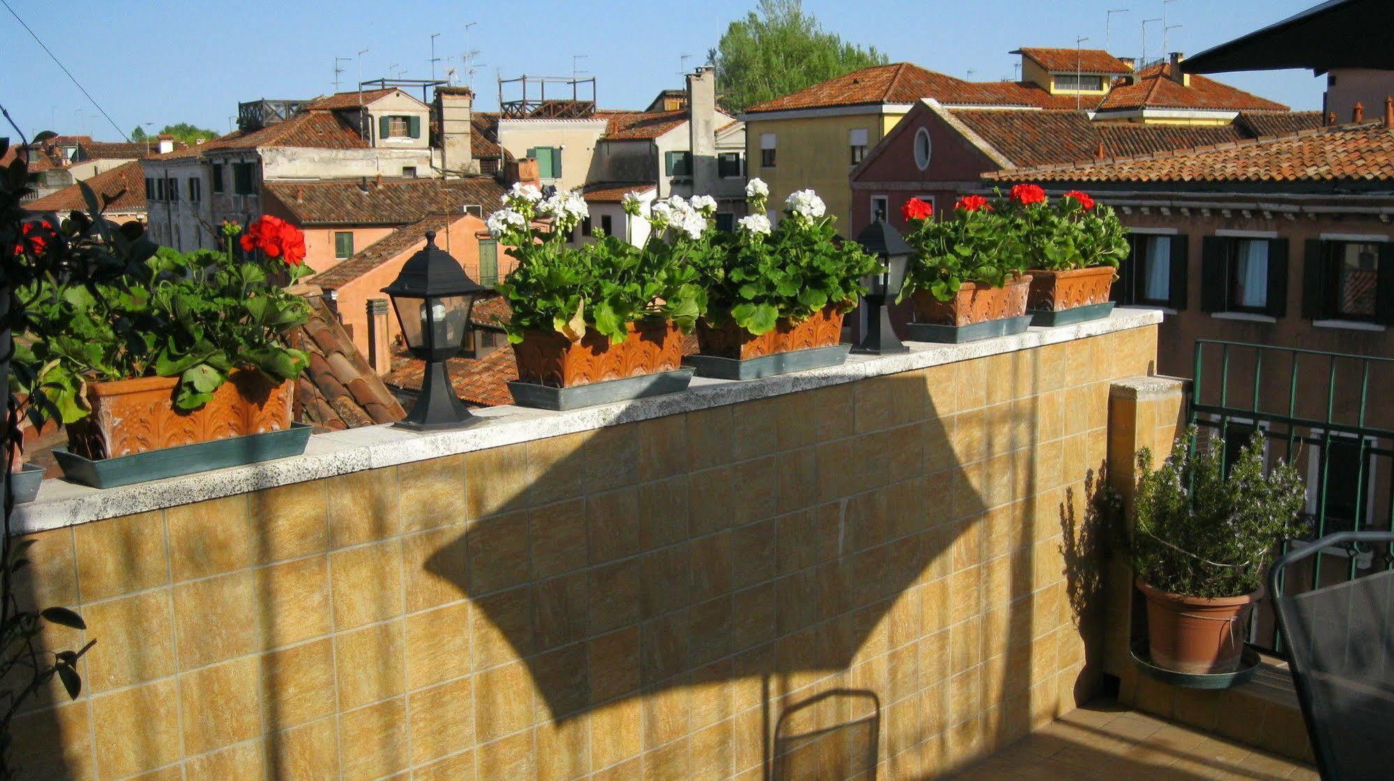 Ca' Delfina Holiday Home Venecia Exterior foto