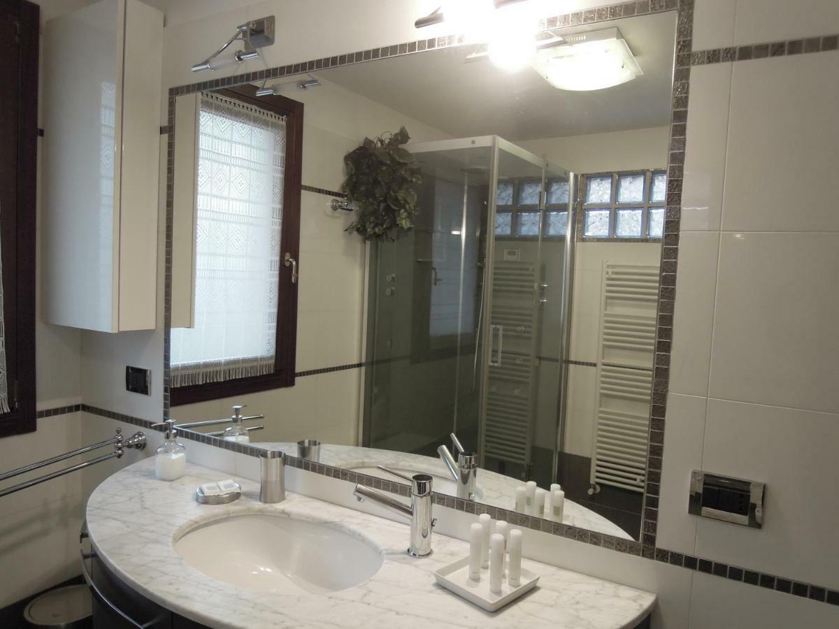 Ca' Delfina Holiday Home Venecia Exterior foto