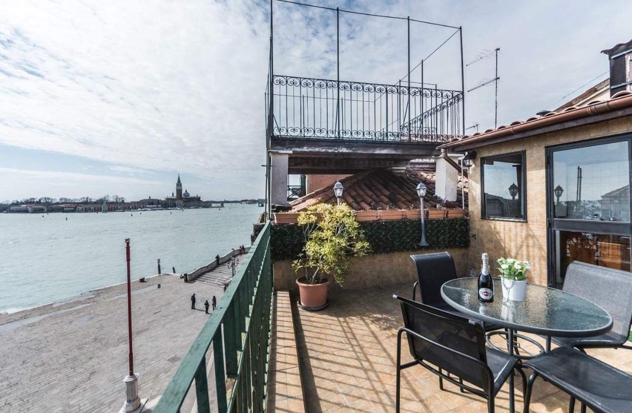 Ca' Delfina Holiday Home Venecia Exterior foto