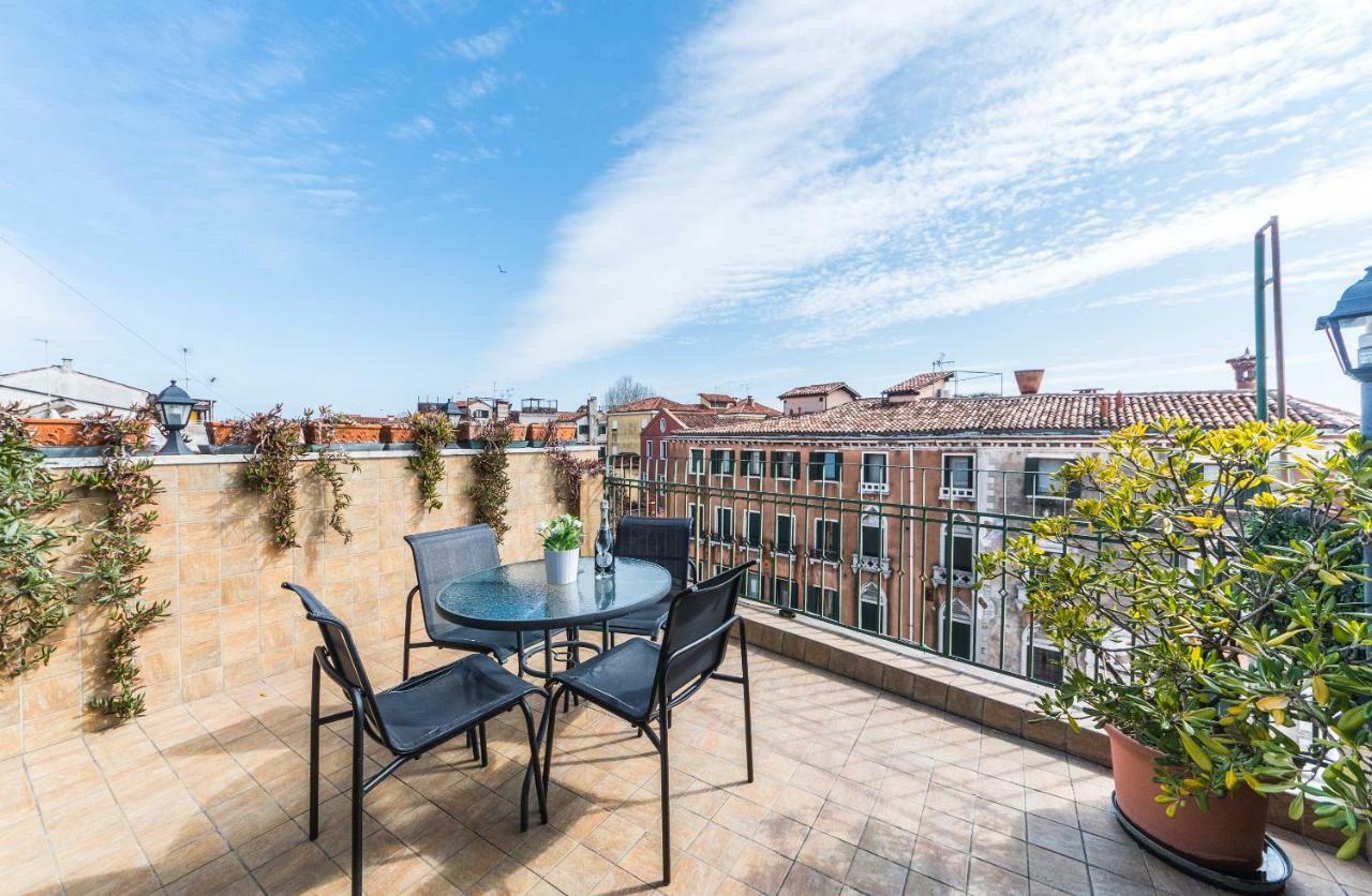 Ca' Delfina Holiday Home Venecia Exterior foto