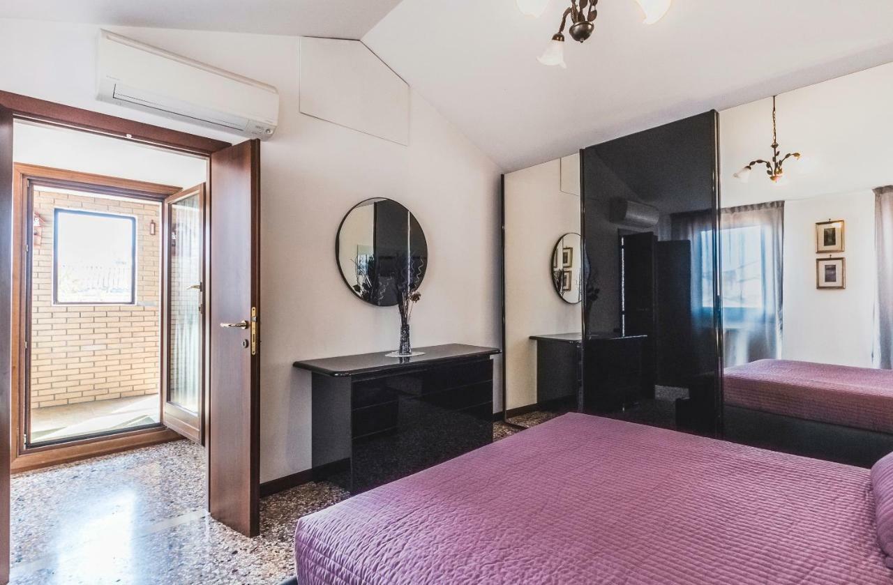 Ca' Delfina Holiday Home Venecia Exterior foto