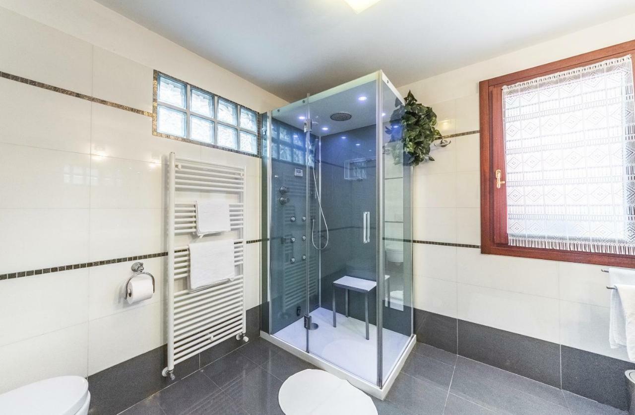 Ca' Delfina Holiday Home Venecia Exterior foto