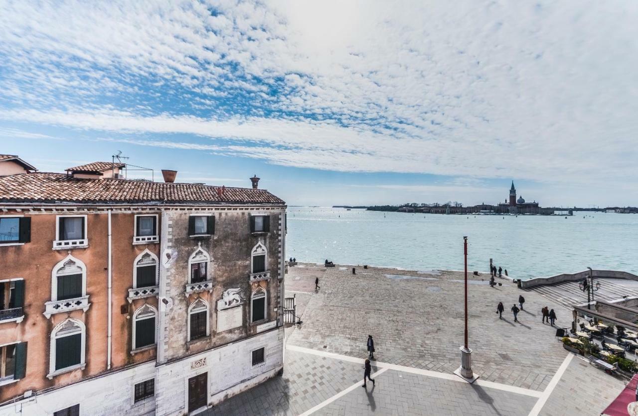 Ca' Delfina Holiday Home Venecia Exterior foto