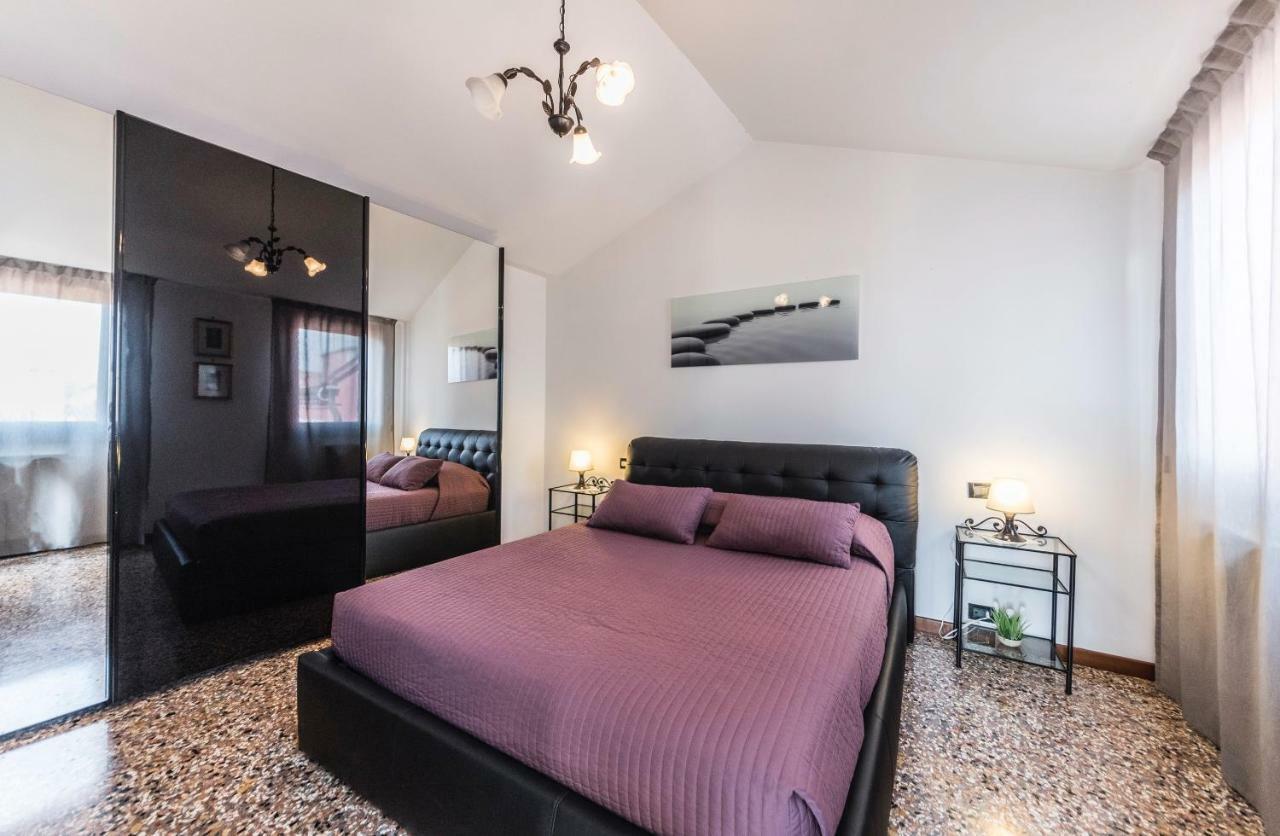 Ca' Delfina Holiday Home Venecia Exterior foto